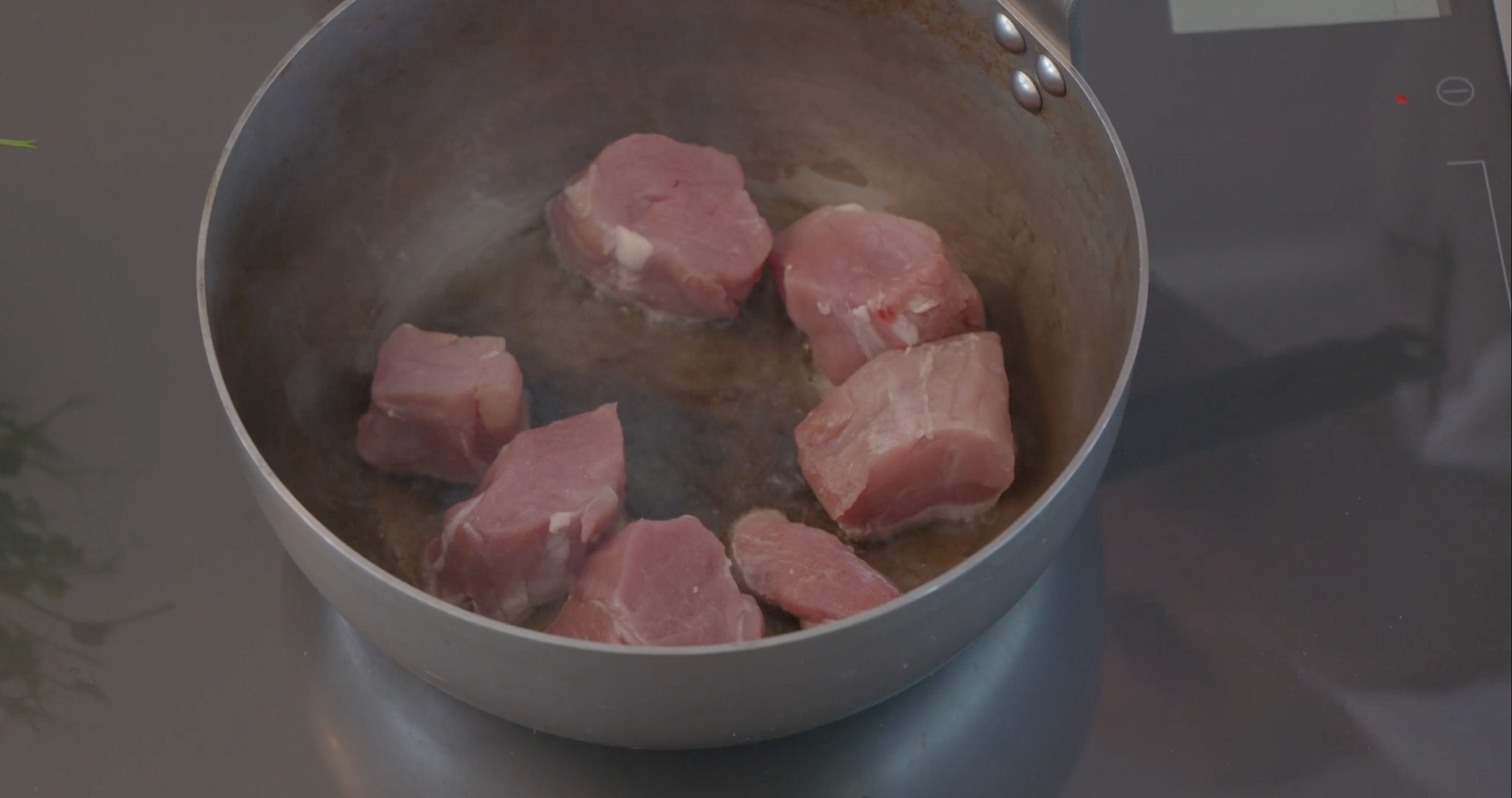 Svinemørbrad med ærter francaise3